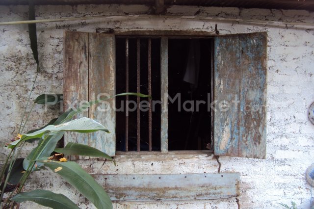 window oldhauntedwindow2797